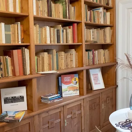 Couette-café Sognalibro Bed And Books